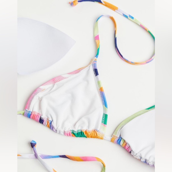 NWT H&M Padded Triangle Bikini Top - Picture 2 of 6